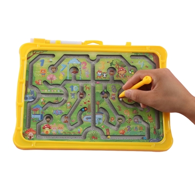 Giá tốt. Montessori giáo dục động vật từ tính câu đố mê cung đồ chơi với hạt cuộn trực tuyến